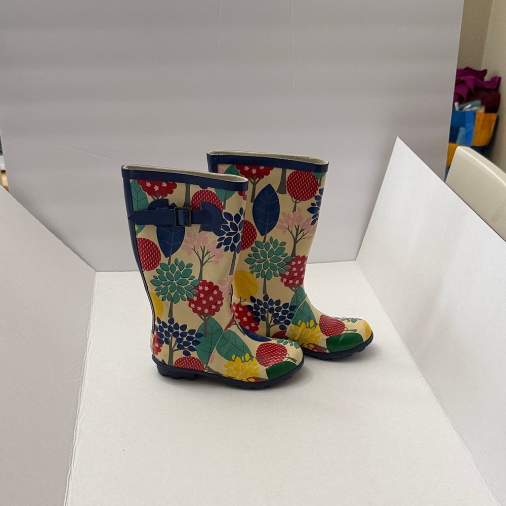 Mini Boden Cream Floral Rain Boots with Red, Yellow & Blue Accents